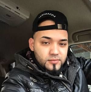 Meet your Posher, Dennison